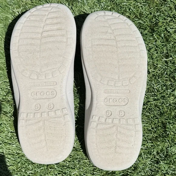 Crocs flip flops lavender purple lilac slides pool shoes beach poolside - Picture 4 of 4